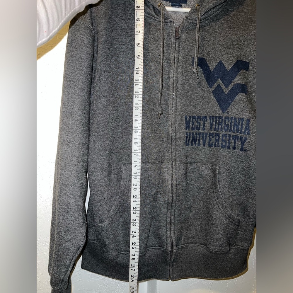 West Virginia Mountaineers Hoodie - Picture 6 of 8